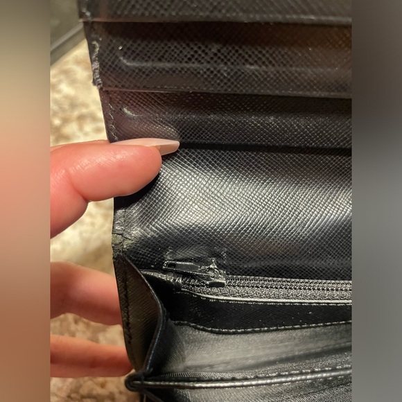 ❌SOLD!❌ PRADA Vintage Tessuto Nero Nylon & Leather Wallet Italy 100% Authentic! - Picture 11 of 16